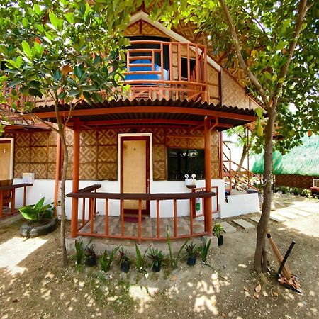 Moalboal Panagsama Beach Topbudz Hostel Exterior photo