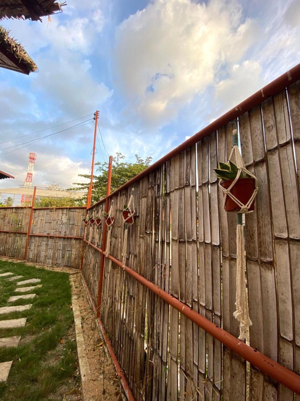 Moalboal Panagsama Beach Topbudz Hostel Exterior photo